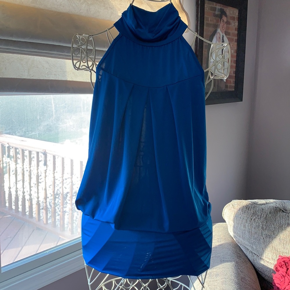 Beautiful sleeveless top, smoke & pet free home